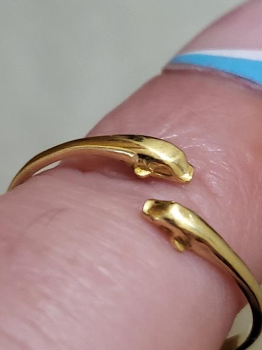 Buy & Sell Blackburn Blackburn with Darwen - Photos for 9ct gold dolphin ring