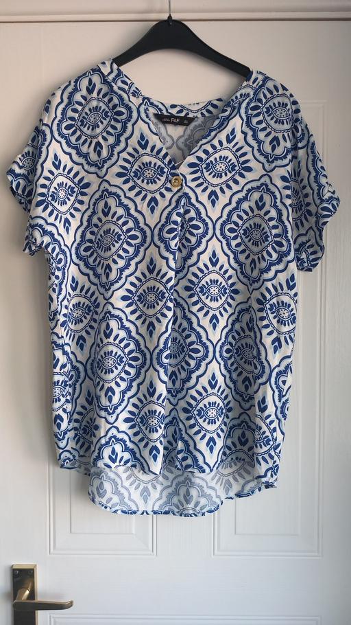 Buy & Sell Lyppard Woodgreen Worcester - Photos for ladies top-F&F