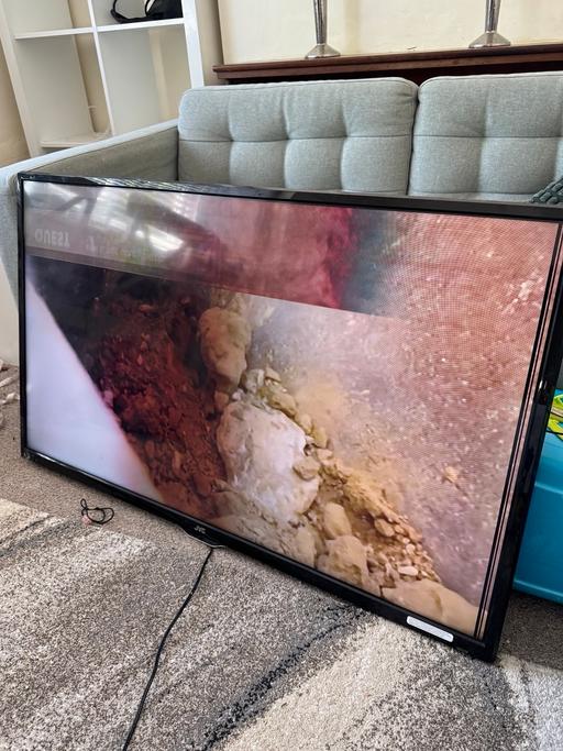 Buy & Sell Horn Park South East London - Photos for JVC 48 inch tv with remote