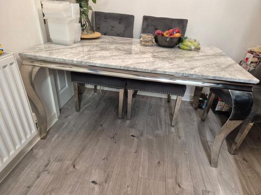 Buy & Sell Heath Park Havering - Photos for Dining table ONLY