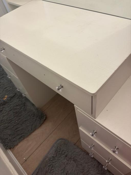 Buy & Sell - Photos for Dressing/Vanity Table