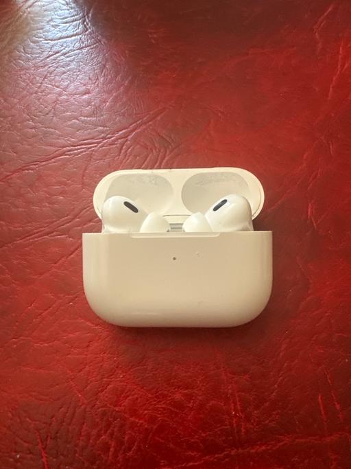 Buy & Sell Telford Telford and Wrekin - Photos for Apple Airpods