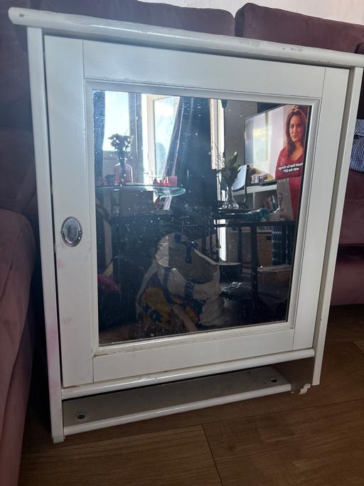 Buy & Sell Plumstead South East London - Photos for Bathroom cabinet