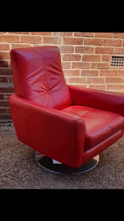 Buy & Sell Beoley Redditch - Photos for Red swivel chair