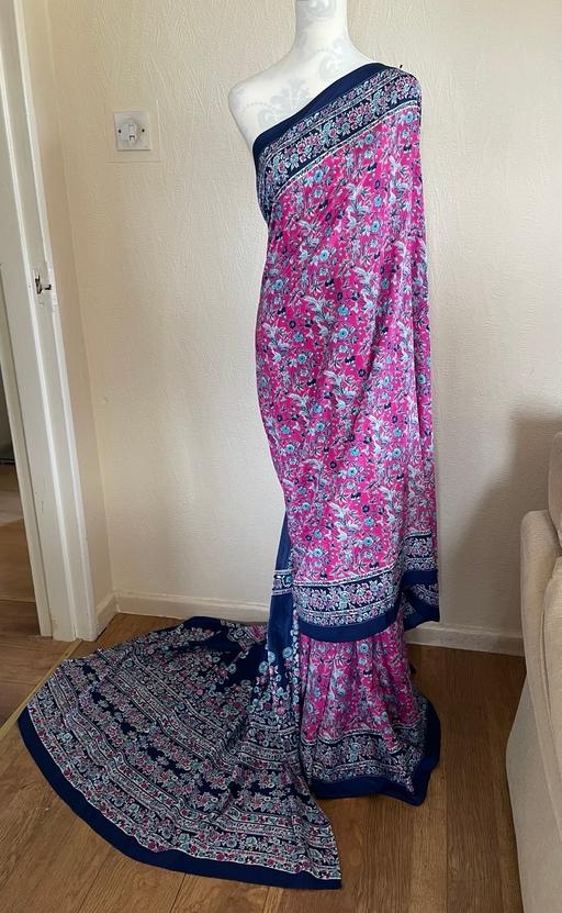 Buy & Sell Harborne Birmingham - Photos for Hot pink and navy printed saree