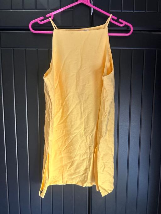 Buy & Sell Bells Mill Dudley - Photos for Yellow top size 12
