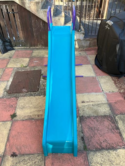 Buy & Sell South Hackney East London - Photos for 7’ Wavy Slide
