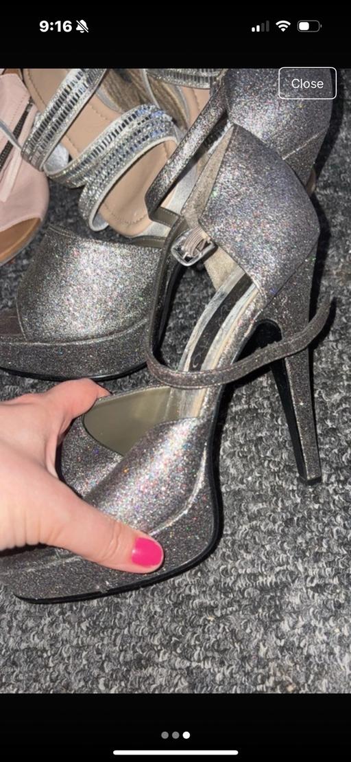 Buy & Sell Hill Top Sandwell - Photos for Heels