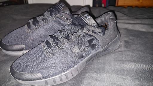 Buy & Sell Seasalter Canterbury - Photos for UNDER ARMOUR TRAINERS SIZE 8