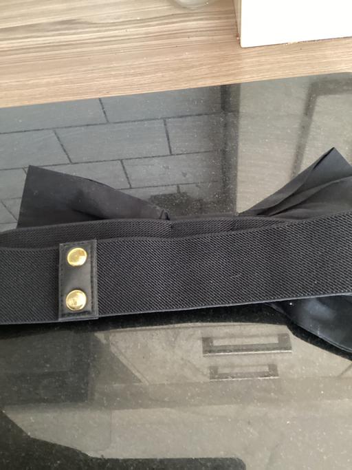 Buy & Sell Southdene Knowsley - Photos for Lovely new bow belt