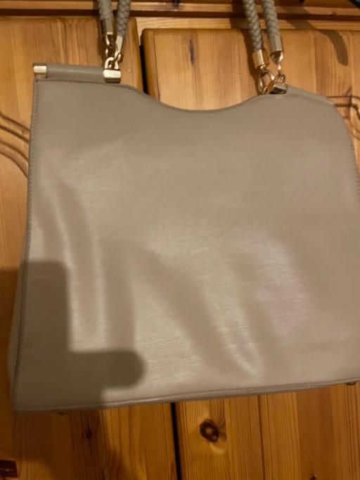 Buy & Sell Carlton Gedling - Photos for Bebe Los Angeles shoulders bag
