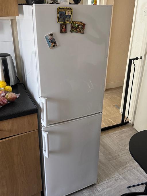 Buy & Sell Eltham South East London - Photos for White fridge