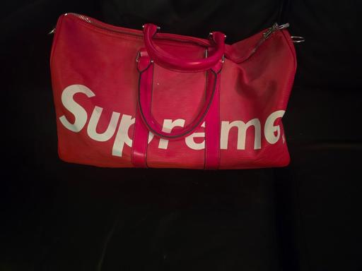 Buy & Sell Danygraig Bridgend - Wales - Photos for supreme Bag