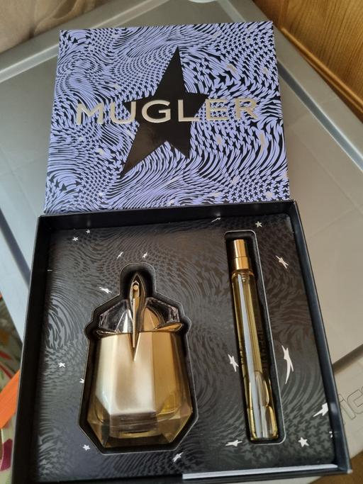 Buy & Sell Grangemouth Falkirk - Photos for Perfume