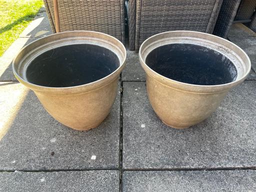 Buy & Sell Scalby North Yorkshire - Photos for Large plant pots