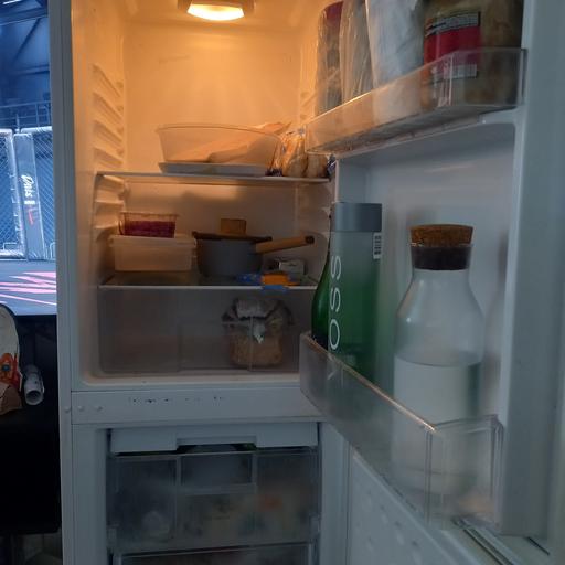 Buy & Sell Queen`s Park North West London - Photos for fridge freezer