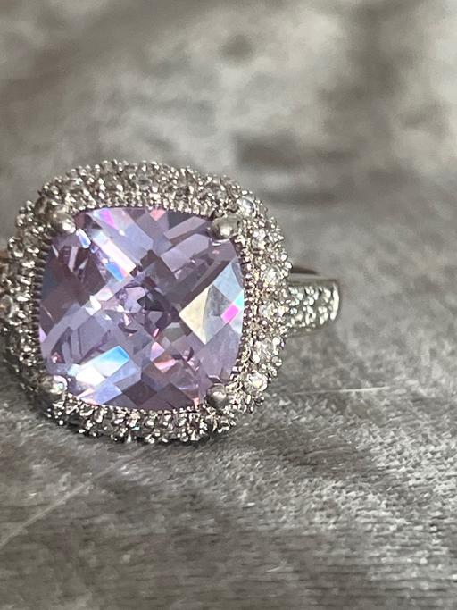 Buy & Sell Brighton Brighton - Photos for Stunning crystal ring large size