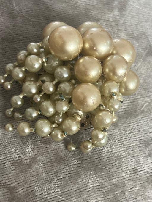 Buy & Sell Brighton Brighton - Photos for Beautiful cluster of pearls vintage brooch