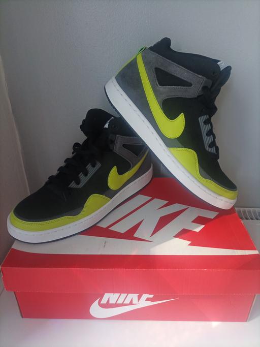 Buy & Sell Upper Gornal Dudley - Photos for Nike trainers size 8