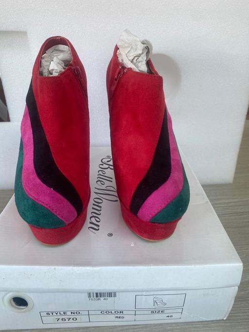 Buy & Sell Enfield Town Centre Enfield - Photos for Belle women