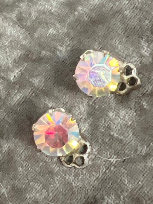 Buy & Sell Brighton Brighton - Photos for Beautiful vintage Aurora Borealis clip on ear