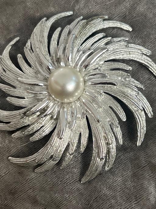 Buy & Sell Brighton Brighton - Photos for Stunning huge vintage sarah Coventry brooch