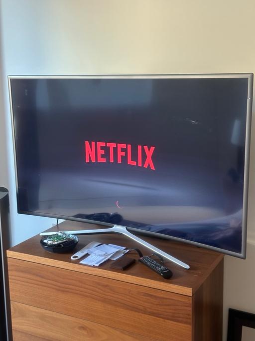 Buy & Sell Hammersmith West London - Photos for Samsung 50’ Curve TV