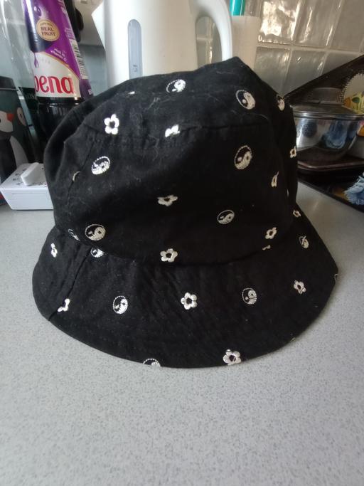 Buy & Sell Northfield Birmingham - Photos for Bnwt Black Bucket Hat