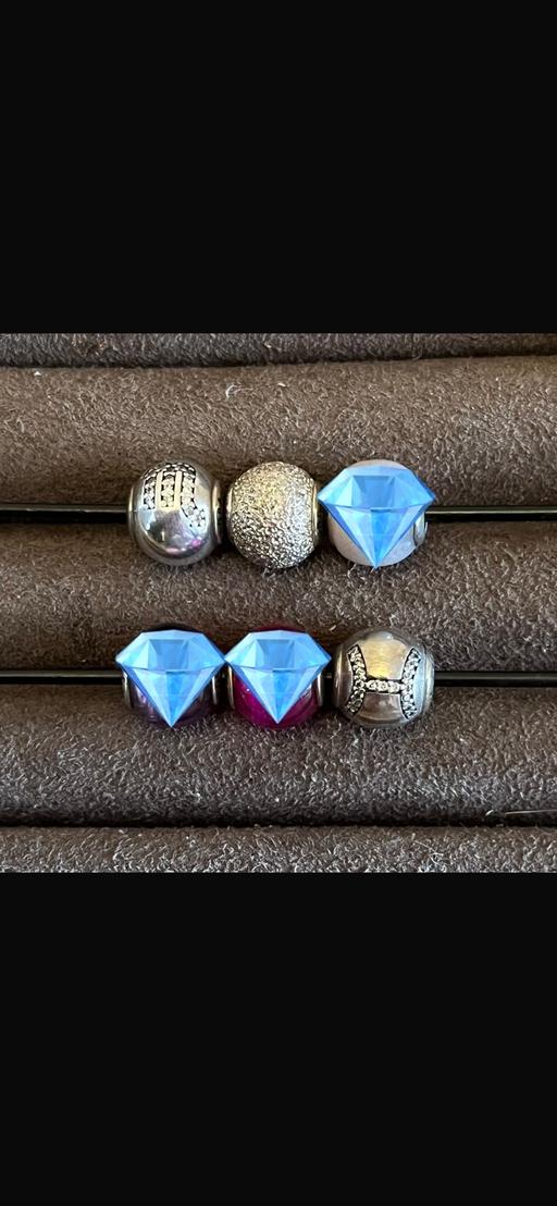 Buy & Sell Sapcote Blaby - Photos for Genuine pandora essence charms