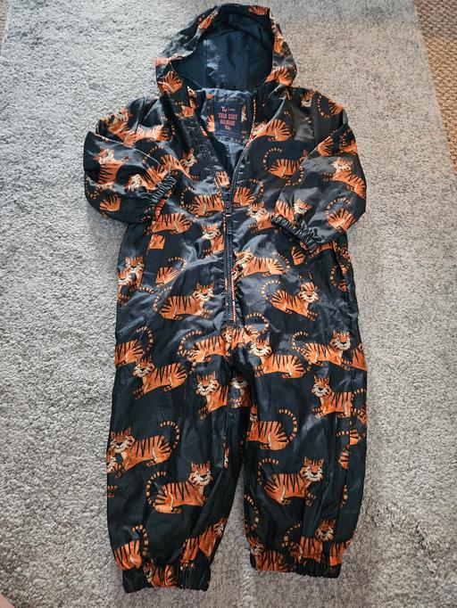 Buy & Sell Weston Point Halton - Photos for 18-24 months TU puddlesuit