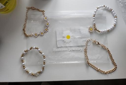 Buy & Sell Bradley Fold Trading Estate Bury - Photos for Daisy Braclet Set New