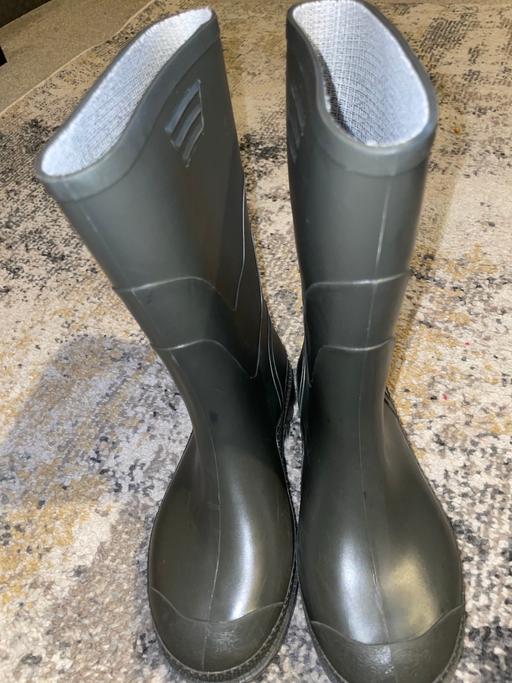 Buy & Sell Dollis Hill North West London - Photos for Dark Green Wellingtons