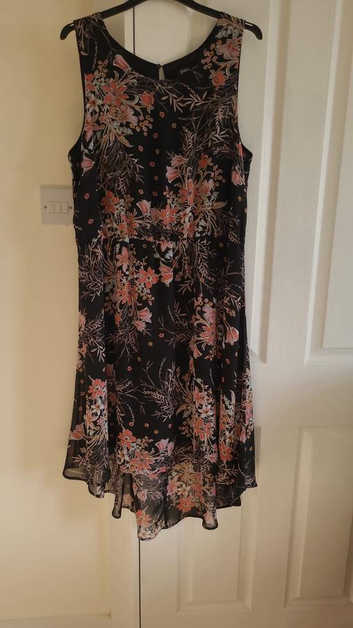 Buy & Sell Becontree East London - Photos for Ladies Floral Dress