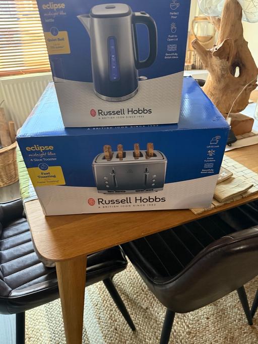 Buy & Sell Garston Liverpool - Photos for Russel Hobbs kettle and toaster set