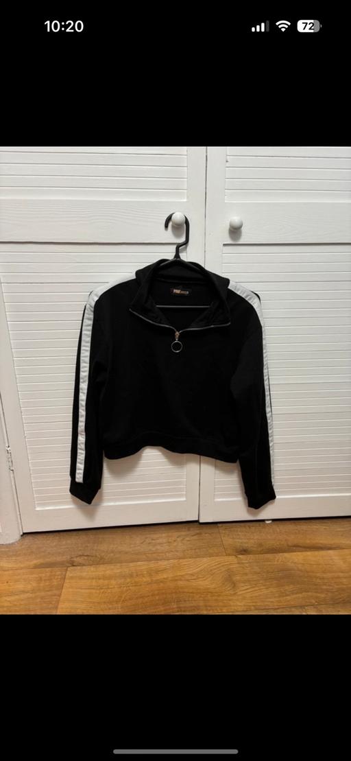 Buy & Sell Stoke Hill Exeter - Photos for Black with white stripe cropped jumper