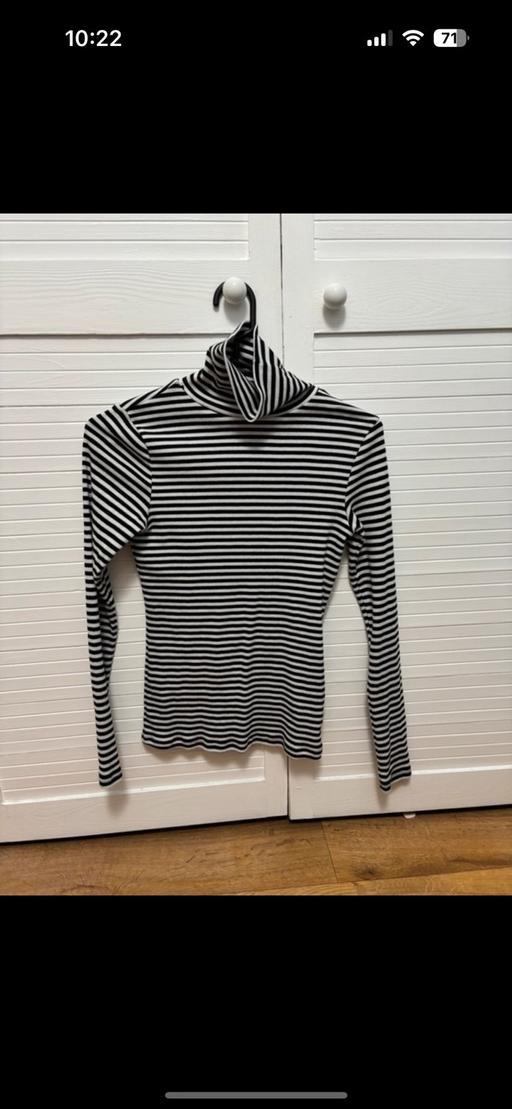 Buy & Sell Stoke Hill Exeter - Photos for Black & white striped turtle neck top