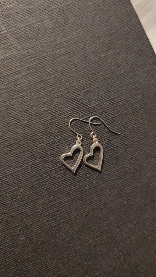 Buy & Sell Kempston Bedford - Photos for Silver Plated Heart Earrings