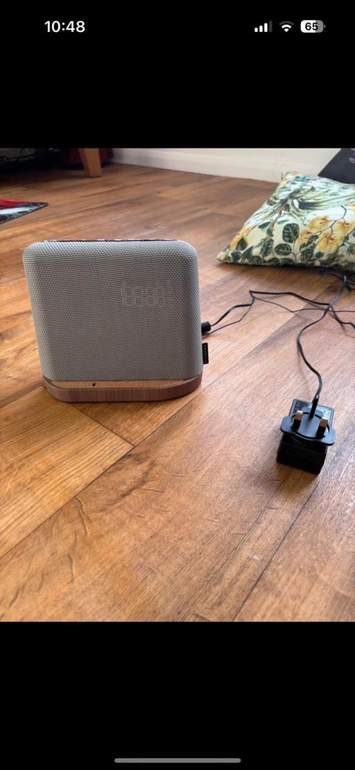Buy & Sell Stoke Hill Exeter - Photos for Bluetooth and aux speaker