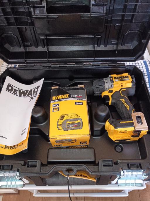 Buy & Sell South Harrow Harrow - Photos for DeWalt combi drill plus battery