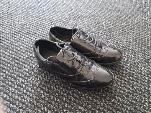 Buy & Sell Northfield Birmingham - Photos for M & S Girls school shoes size 6.5
