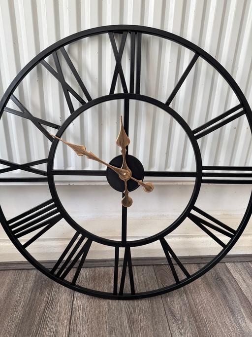Buy & Sell Stepney East London - Photos for Black wall clock 70cm