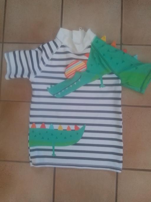 Buy & Sell Little Aston Lichfield - Photos for NEXT GIRLS OR BOYS BEACH TOP