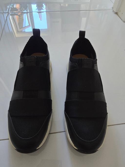 Buy & Sell Oxley Wolverhampton - Photos for UGG trainers