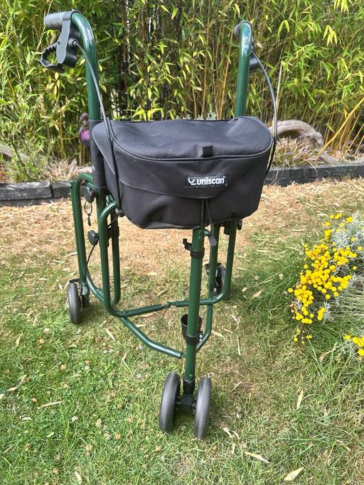 Buy & Sell Chelmsford City Centre Chelmsford - Photos for Rollator tri-wheel mobility walker