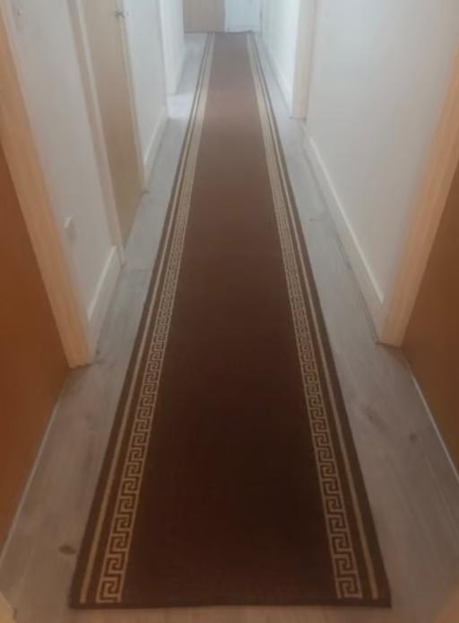 Buy & Sell South Quay East London - Photos for Brown rug