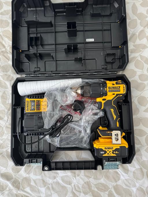 Buy & Sell Mitcham Merton - Photos for DeWALT Combi-Drill