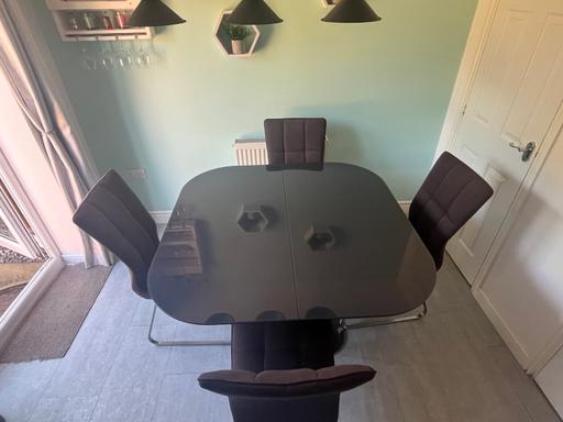Buy & Sell Wordsley Dudley - Photos for Modern Glass Dining Table and 4 Chairs