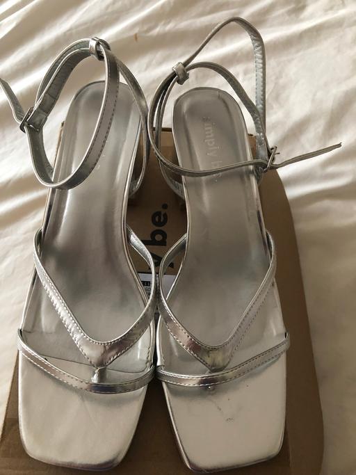 Buy & Sell Blackheath Royal Standard South East London - Photos for Silver block heel sandal .size 8
