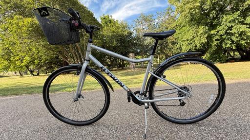 Buy & Sell Finsbury Park North London - Photos for Unisex bike, B'Twin Riverside 120 hybrid bike
