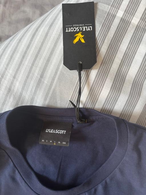 Buy & Sell Burton Joyce Gedling - Photos for Lyle and Scott L men’s t shirt in navy- NEW